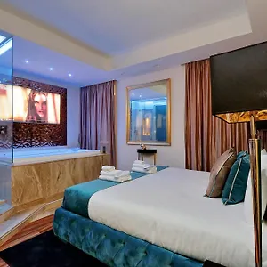 Spanish Gold Edition Apartment